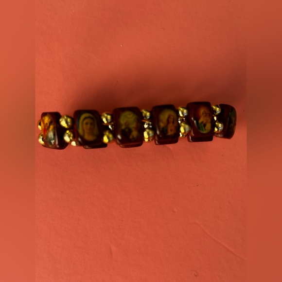 Lovely Painted Wooden Stretchy Bracelet - Picture 2 of 6